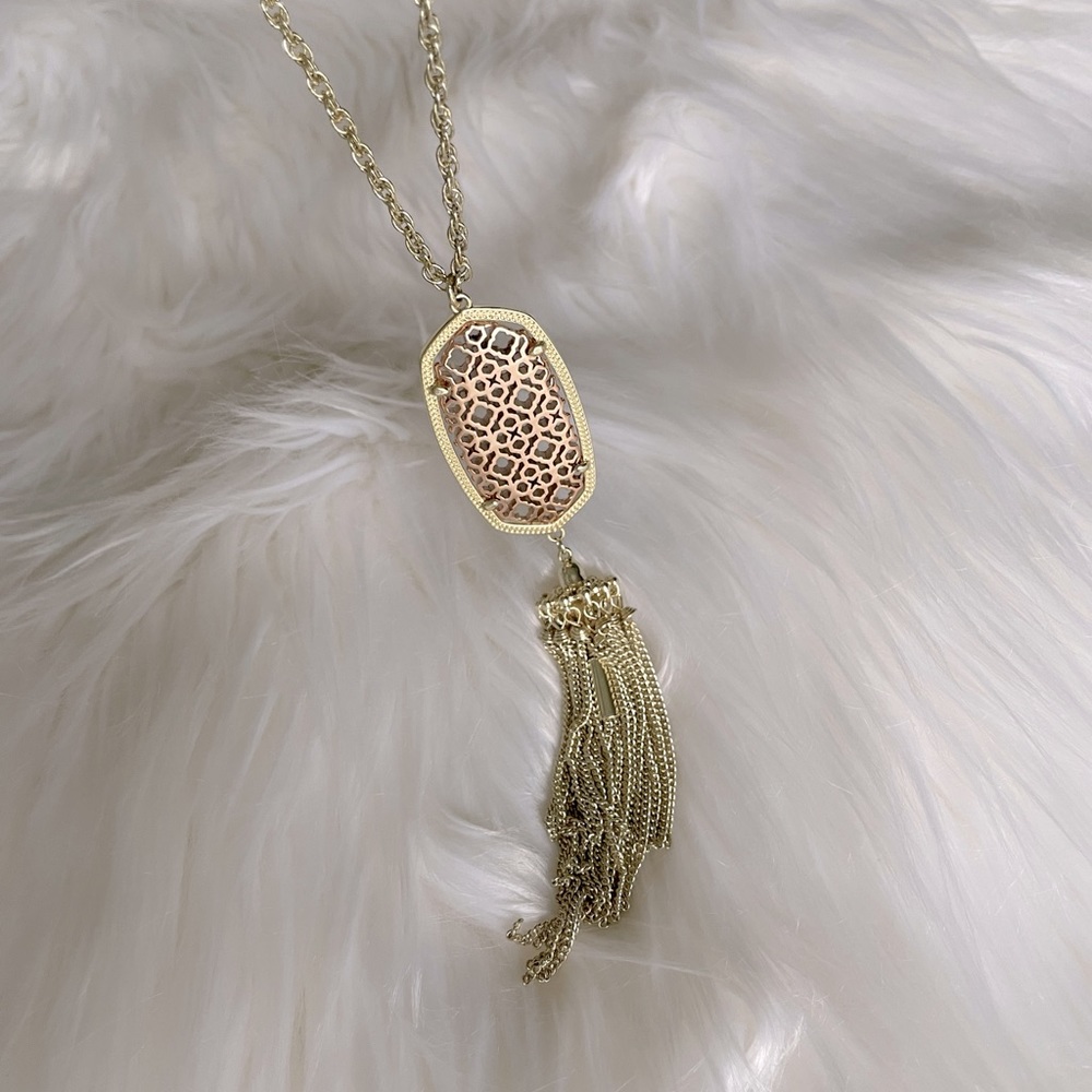 Kendra Scott Long Filigree Pendant in Rose Gold/Gold